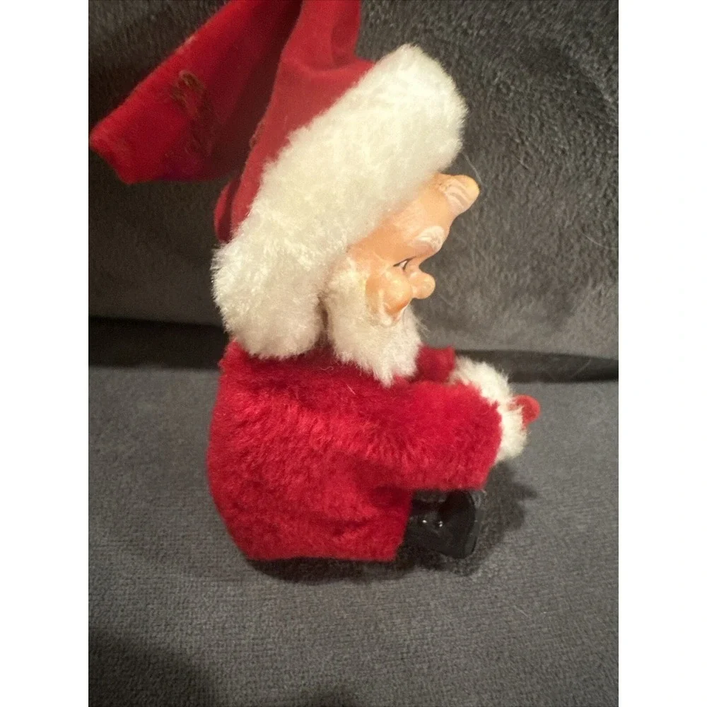 Vintage Plush Santa Clip on Christmas Pin‎ in red and white